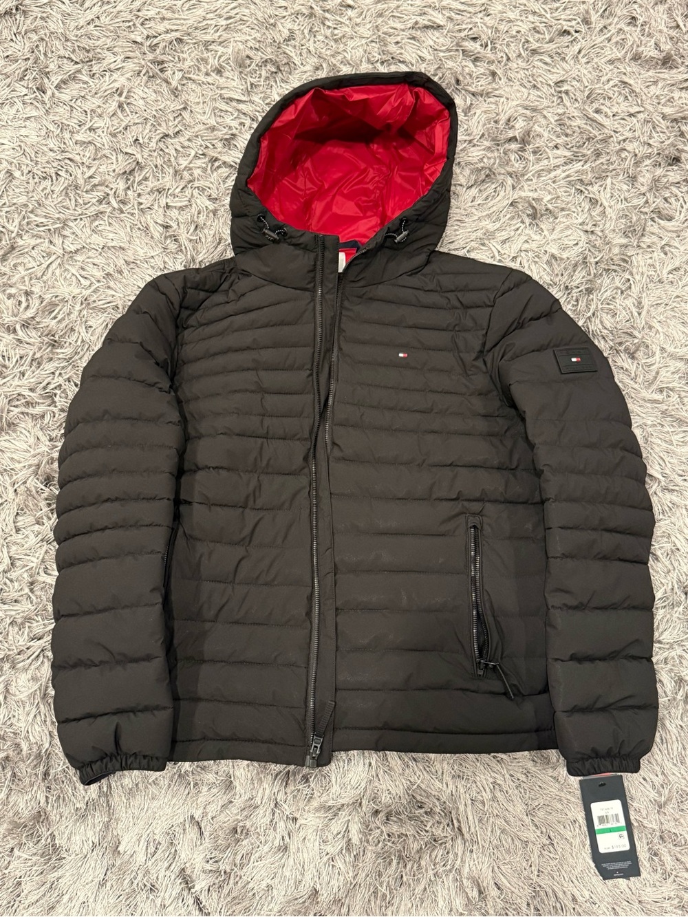 Tommy Hilfiger Hooded Packable Jacket Black. Mens Large